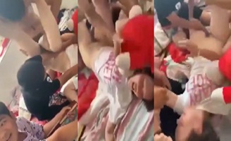 Bokep Indo ABG Cindo Dipaksa ngentot Gangbang