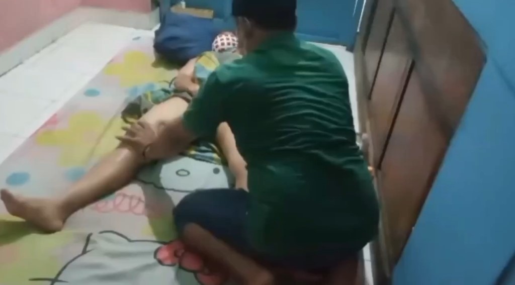 Bokep Indo Mbah Maryono Pijat Binor Sampe Basah